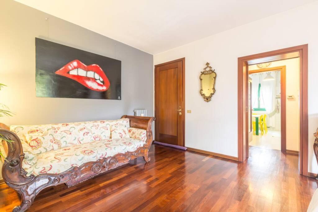 Dadahome Elegante Appartamento Vicino Al Centro Treviso Luaran gambar